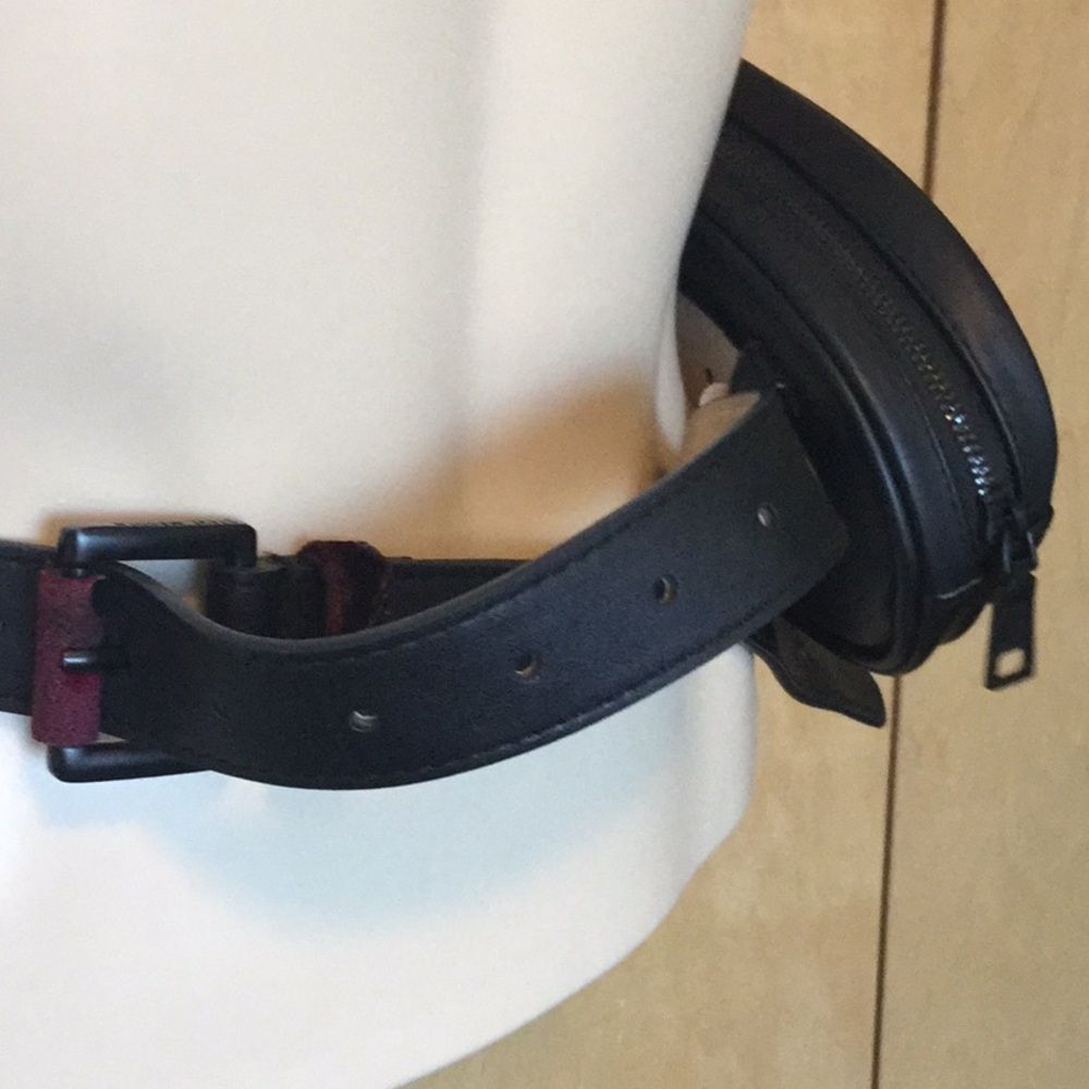 STEVE MADDENHardware Belt Bag - Black - Picture 11 of 16